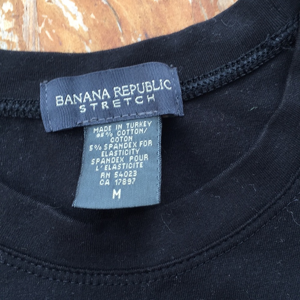 Banana Republic t shirt - Picture 2 of 3